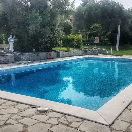 Tatil parkı Nefeli, *