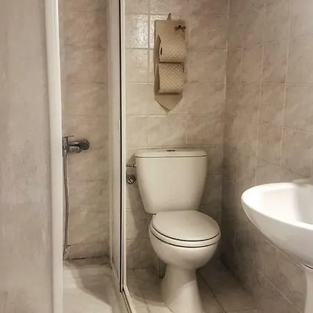 Nefeli, Pefkochori